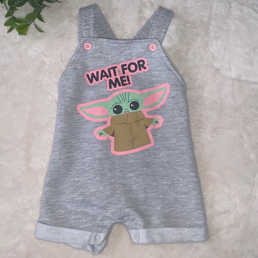 Disney Star Wars Gray Romper 6-9M Baby Yoda EUC